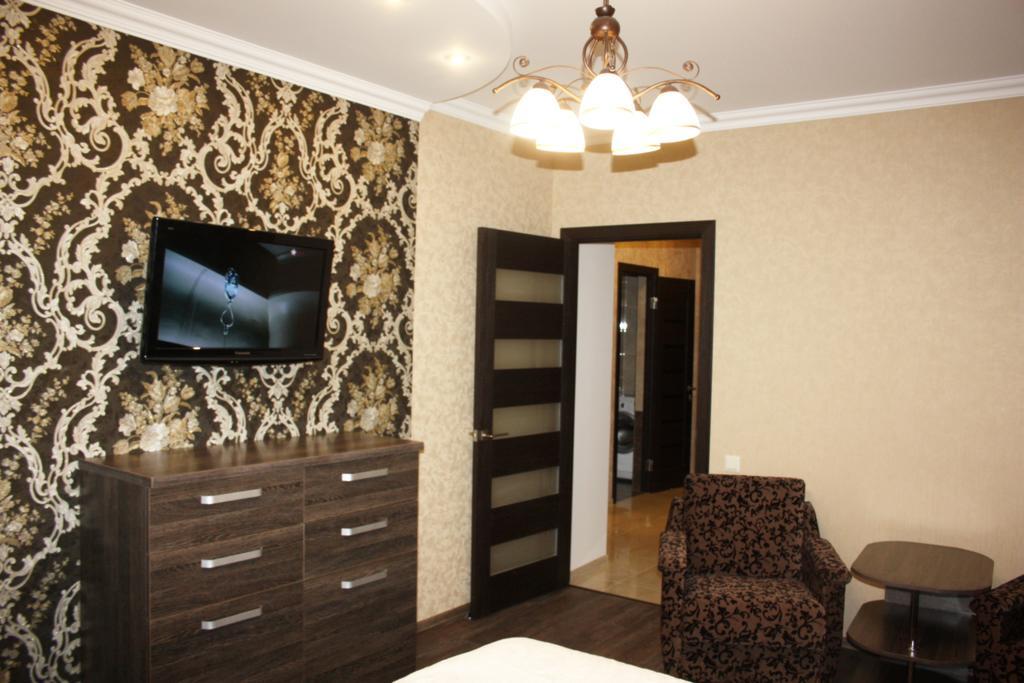 Apartments In The City Center Poltava Ngoại thất bức ảnh