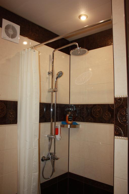 Apartments In The City Center Poltava Ngoại thất bức ảnh